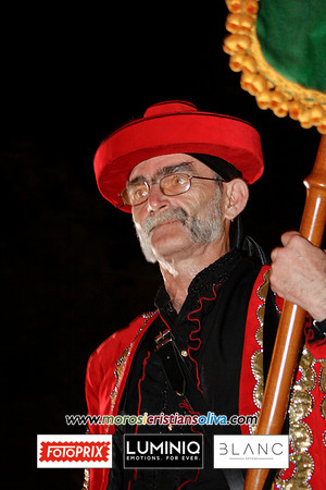 8927moros i cristians oliva 2010