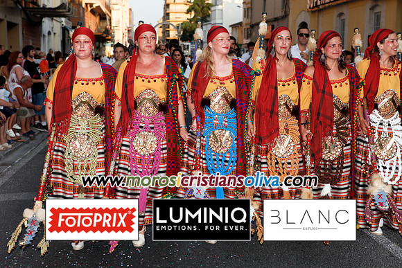 6812moros i cristians oliva 2010